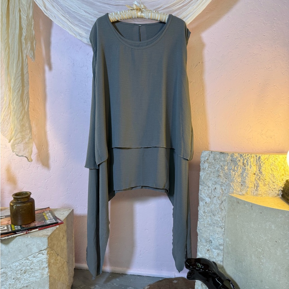 Title: Dark Grey Sleeveless Draped Fairy Hem Top — 3XL